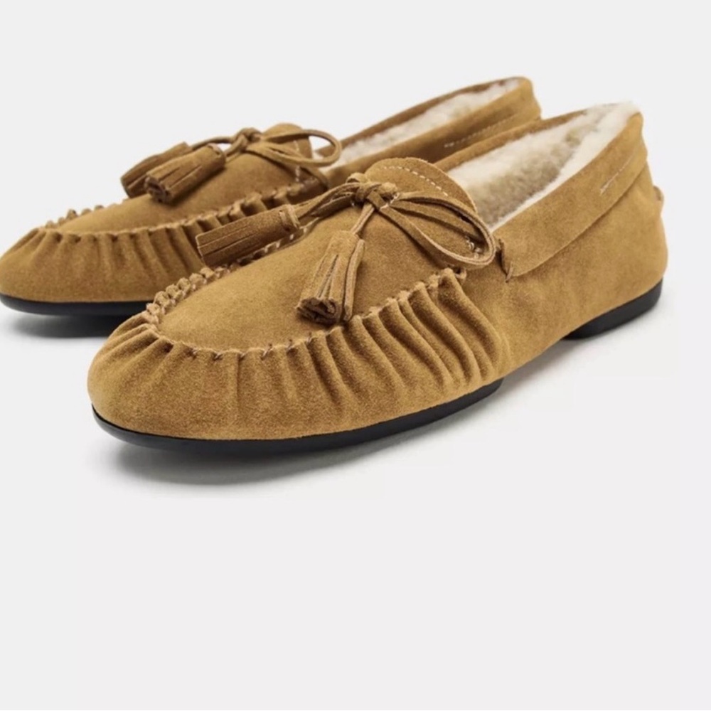 Like new Cozy Chic Tan Suede Woman’s fur lined Moccasins.. sold out online.